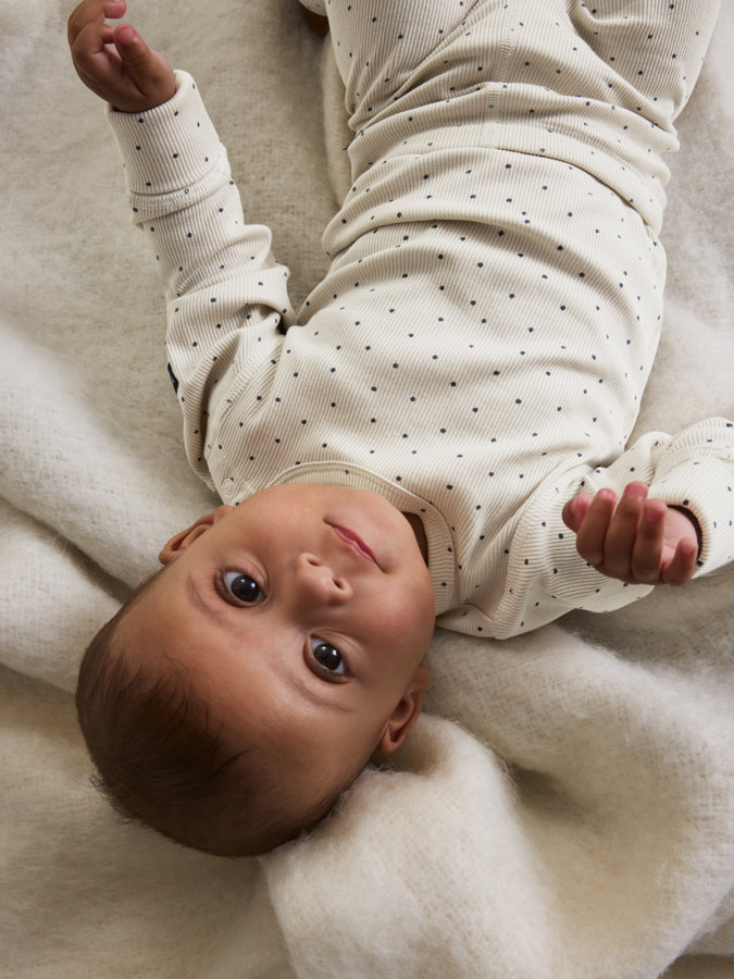 Ribbad body prickig Ribbad body prickig