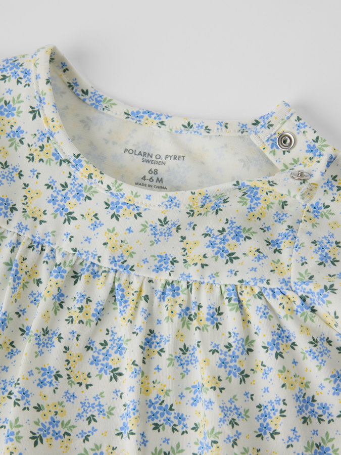 Klänning blommig Klänning blommig