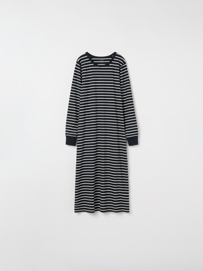 Vuxen nattlinne randigt Vuxen nattlinne randigt