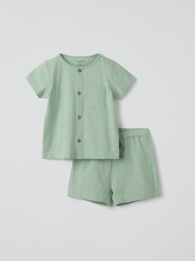 Set med skjorta och shorts Set med skjorta och shorts